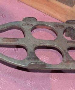 Cast Iron Rest