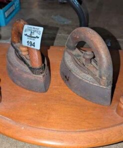 Smarts of Brockville Sad Irons