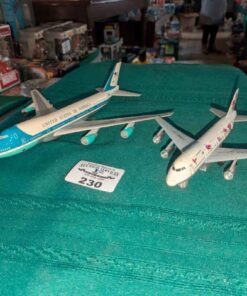 Airplane models