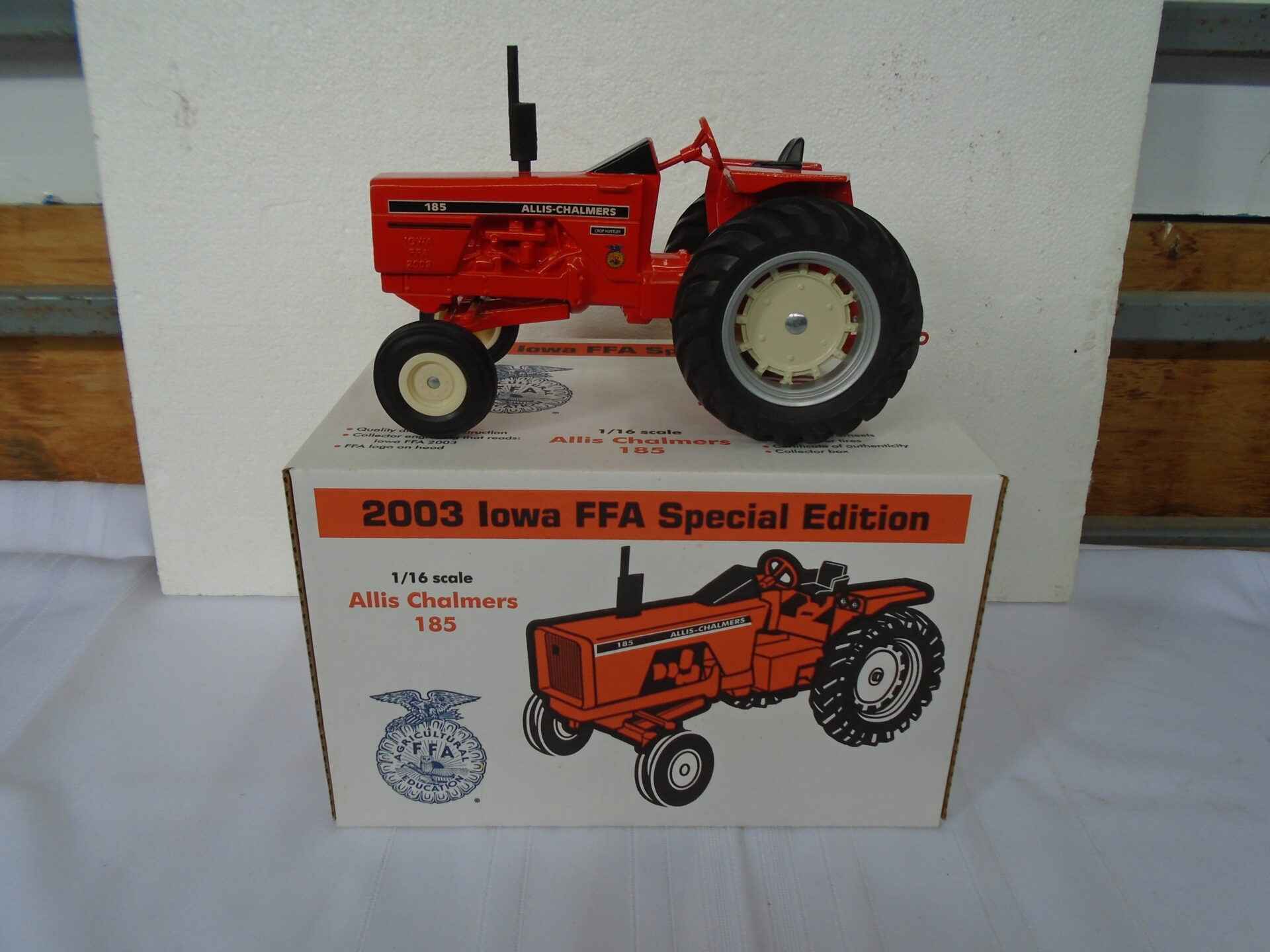 Allis Chalmers 185 Crop Hustler 1/16 scale FFA Special Edition 2003