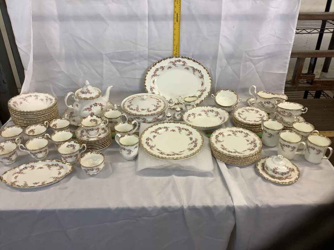 Royal Albert Dimity Rose 64 pc set