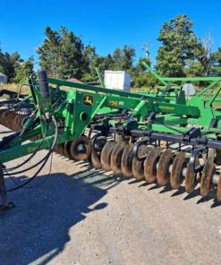 John Deere 726 Mulch Finisher 33'