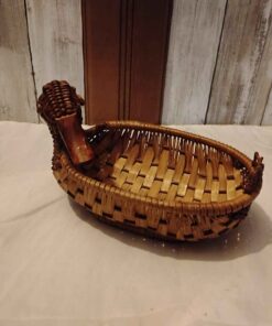 Basket with duck head