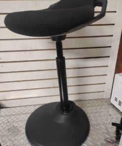 Adjustable height barber chair