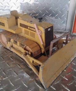 Vintage case 1550 bulldozer approximately 1/18 scale could use some restoration