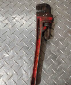 Pipe wrench