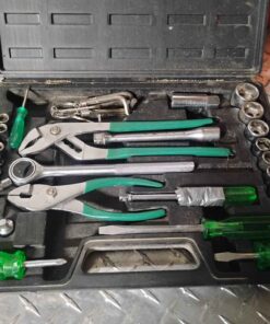 Handyman tool set