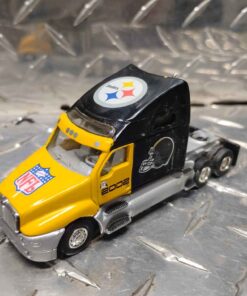 Steelers NFL diecast semi. Missing part of 1 exhaust pipe...used