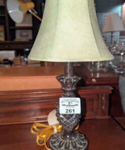 Pineapple base table lamp