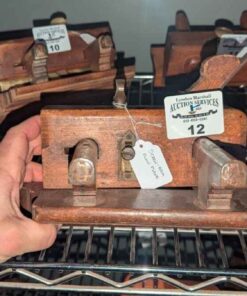 Screw arm plow plane