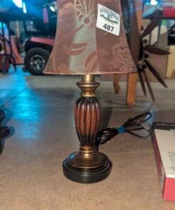 Table lamp