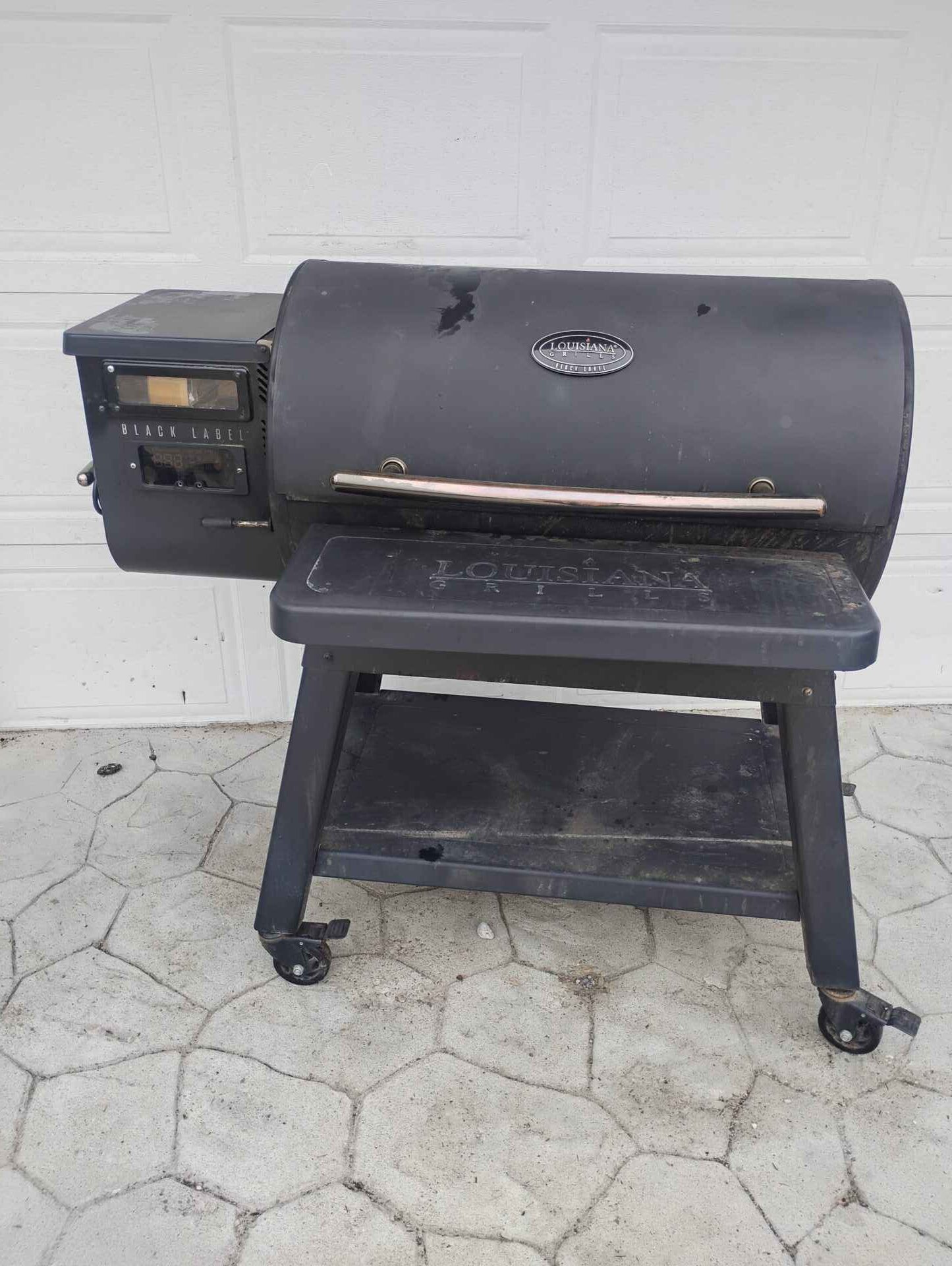 Louisiana black label grill ... working condition