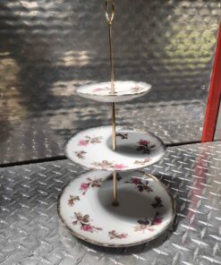 3 tiered cake stand