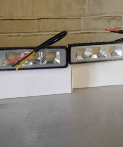 1000 lumen oblong flood light with adjustable mounting bracket