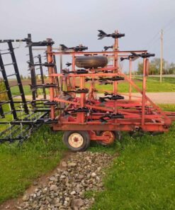 International 4500 Vibra Shank cultivator with new style assemblies includes new rear Harrows new Shanks and teeth with single point depth control