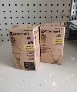 2 LED 60w soft white light bulbs