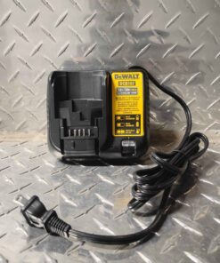 DCB107 DeWalt battery charger