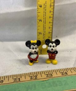 Disney Miniatures- Mickey and Minnie Mouse
