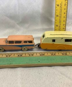 Dinky Toys Nash Rambler and Caravan