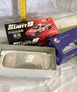Action Racing Bill Elliot Die Cast Car 1:24 scale