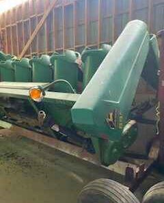 John Deere 892 Corn Head