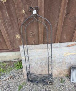 Decorative plant trellis