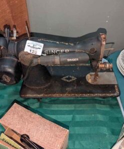 Singer Treadle sewing machine model JB285167