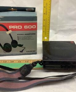 Sony Discman with Realistic Pro600 Headphones