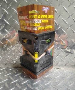 Magnetic post and Pipe level