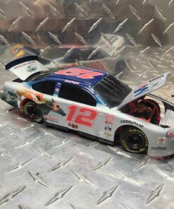 # 12 Mobil 1 die-cast replica