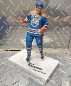 Oilers Mark Messier figurine