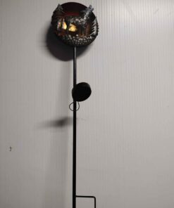 Wolf solar garden light