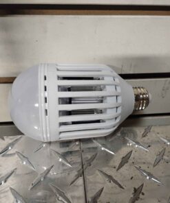 Bug zapper light bulb