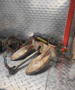 28 pound anchor with rope
