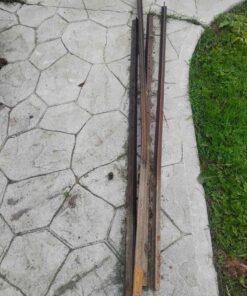 Qty 4 metal t post fence posts