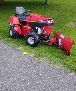 Steiner 430 Max with 3 cylinder liquid cooled Kubota 4WD HYD lift etc also comes with blade excellent poultry farm machine