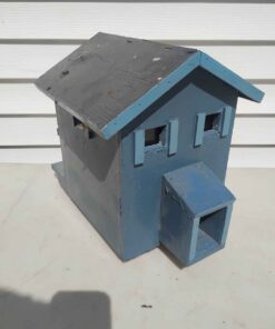 Front and rear entrance light up Bird house
