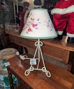 Tripod metal table lamp w/apple blossom shade