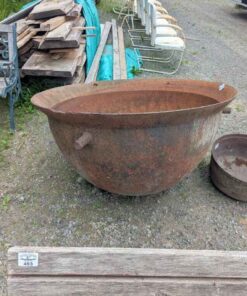 Rogers & King Foundry LARGE Cast iron 'Sugar Kettle' o r 'Boiling pot'