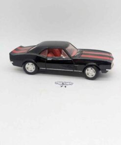 Road Signature 1967 Camaro z28 Model car