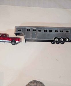 New Ray Ford F-350 Super Duty Truck and livestock Trailer
