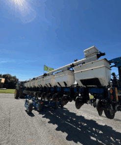 2014 Kenzie 3600 16 row 30 inch