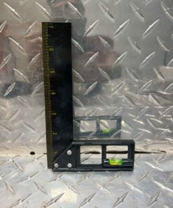 Speed square with level