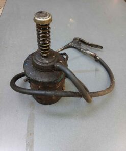 Oil or grease pump
