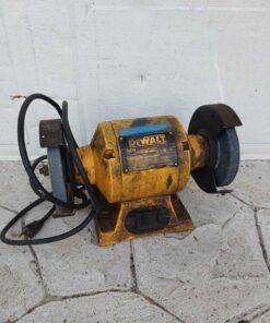 DeWalt bench grinder... working condition