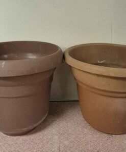 Qty2 large planters