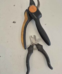Fiskars pruning shears and cuticle nippers