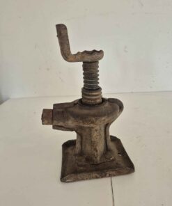 Antique carriage jack