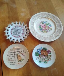 4 decorative plates
