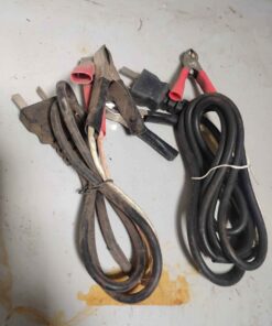 Battery charging cable assemblies